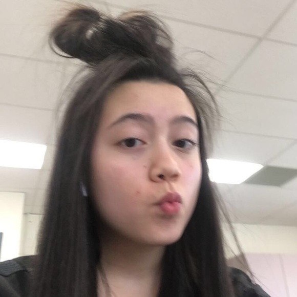 Meet your Posher, Bianca - Picture 1 of 1